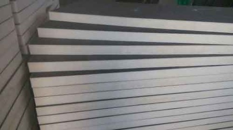 聚氨酯外墻保溫防水材料是什么？